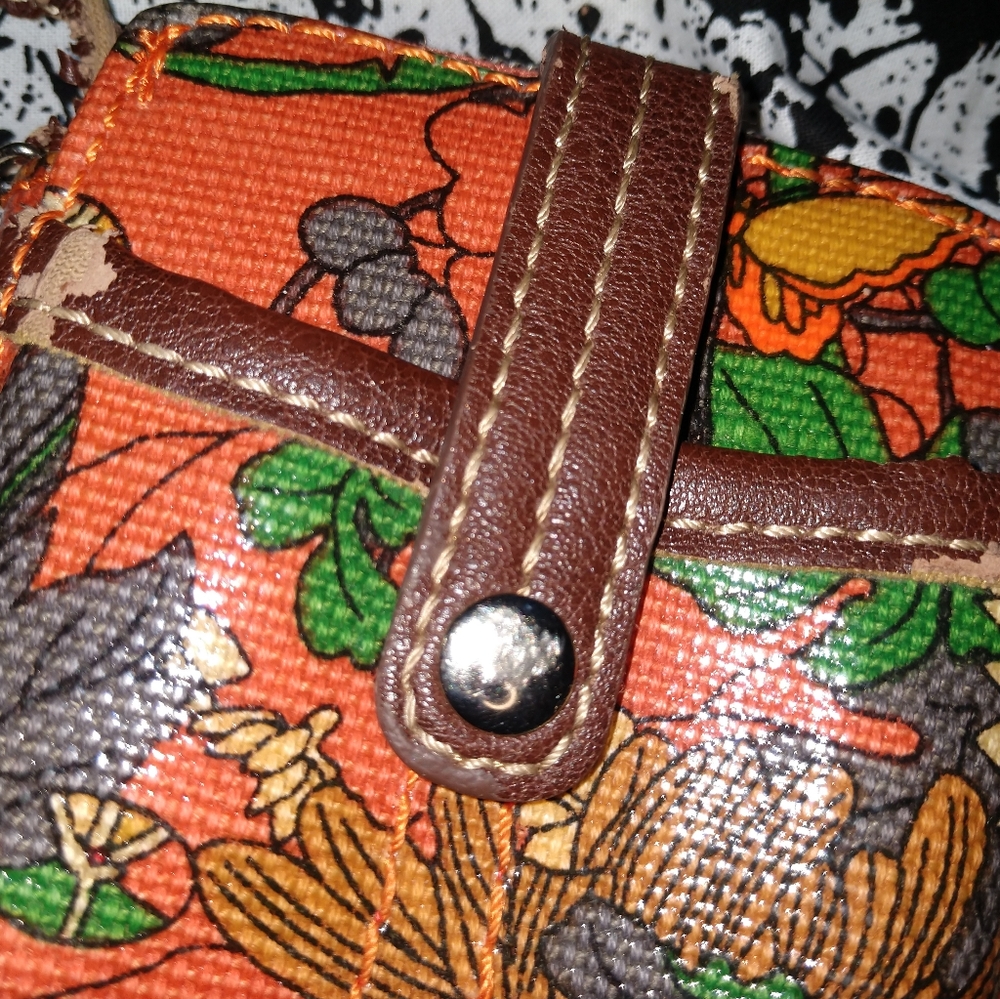 Sakroots Wallet - Picture 7 of 9